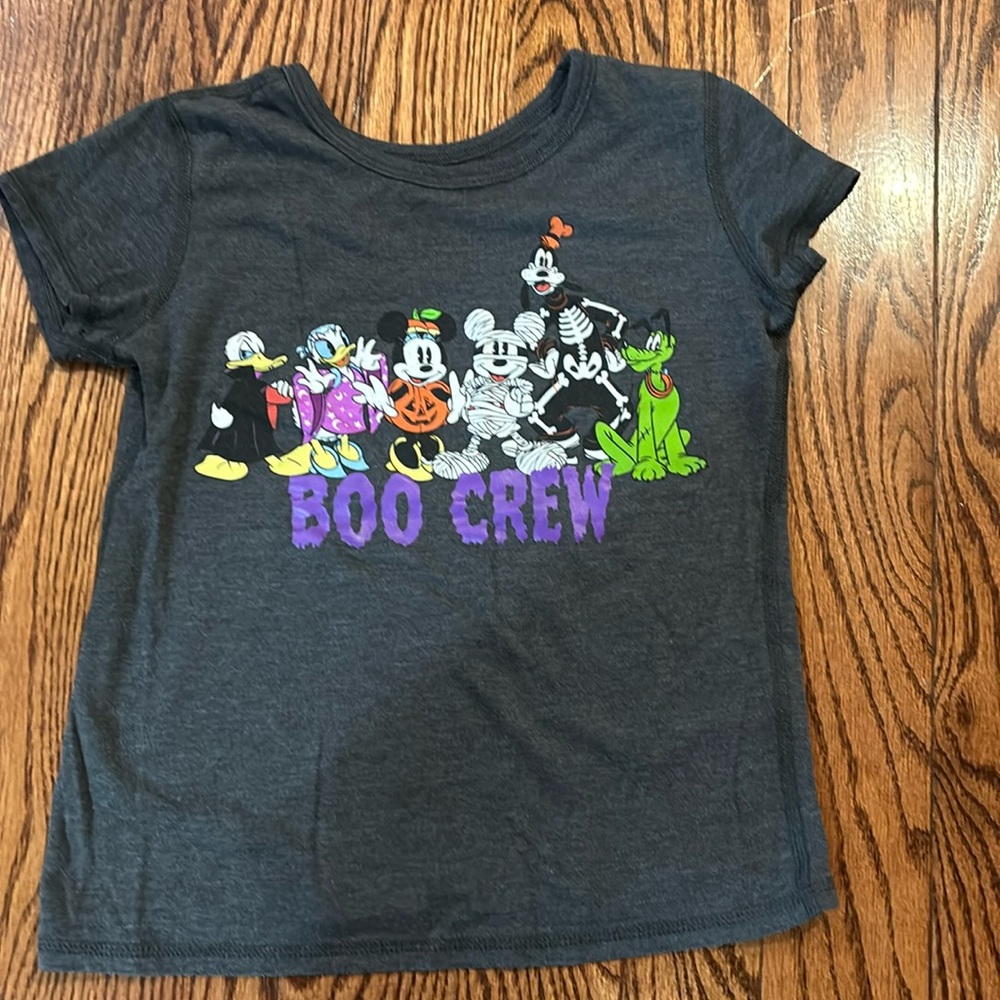 Disney boo crew shirt 7/8